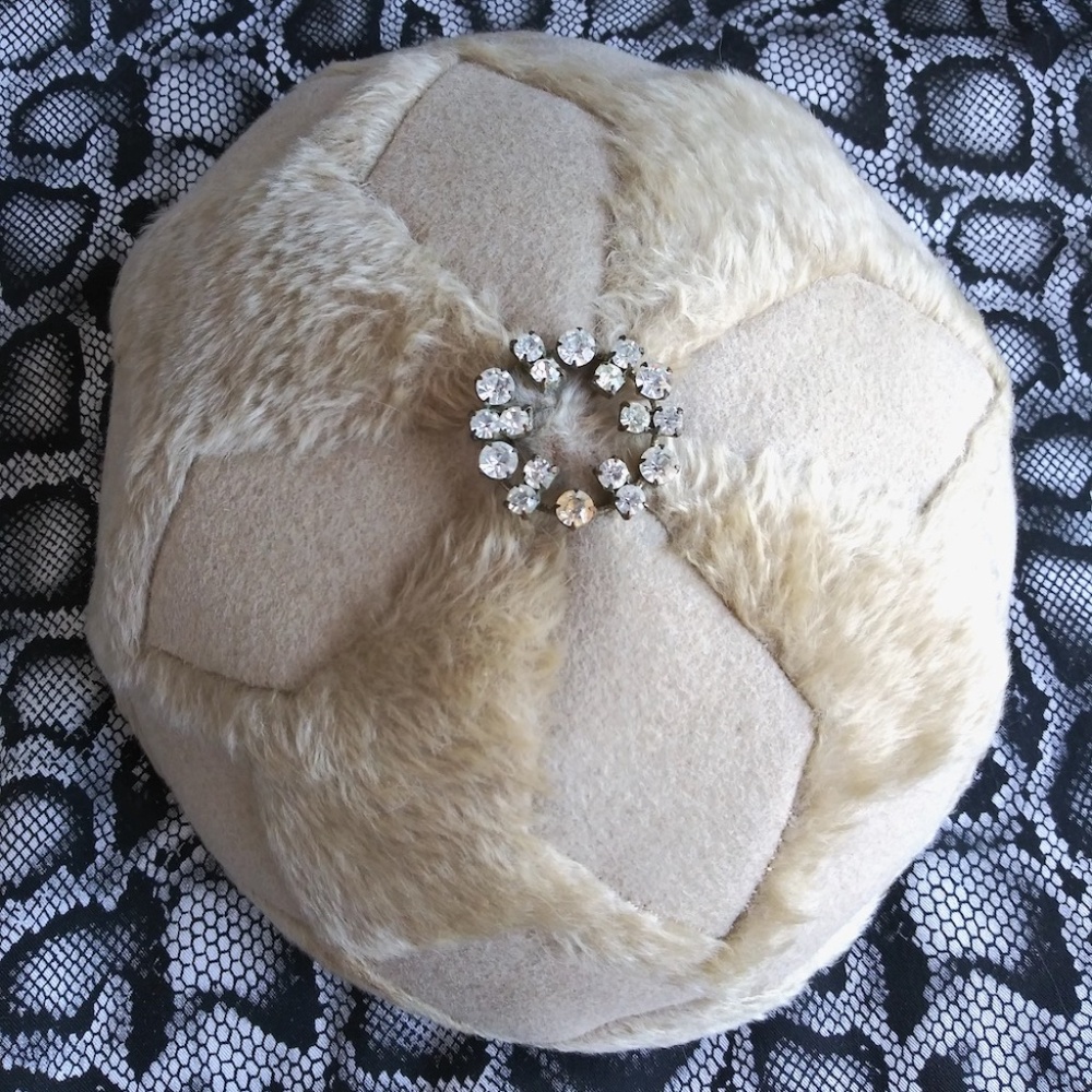 VTG 1950s Hattie Carnegie Hat Caplet Beret